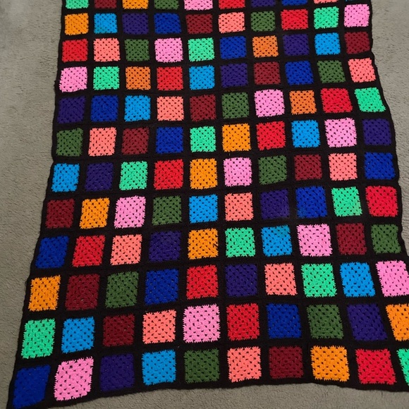 Vintage Handmade Granny Square 72”x 54” Large Multicolor Crochet Cottage Blanket - Picture 3 of 14